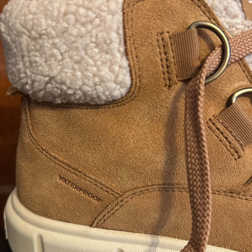 Sorel Explorer III waterproof insulated lace up boots - Picture 8 of 9